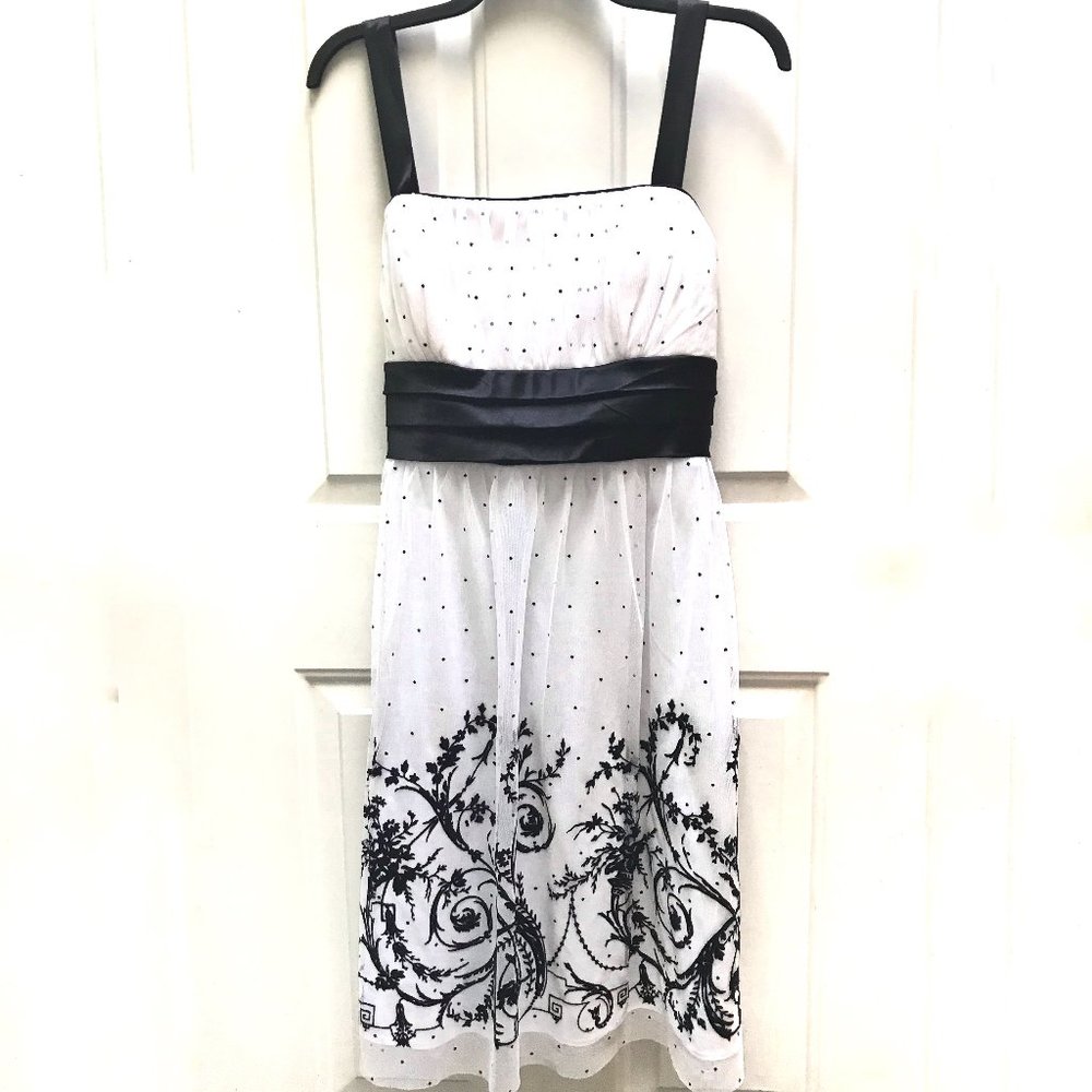 White and black velvet flocked party dress 16 1X